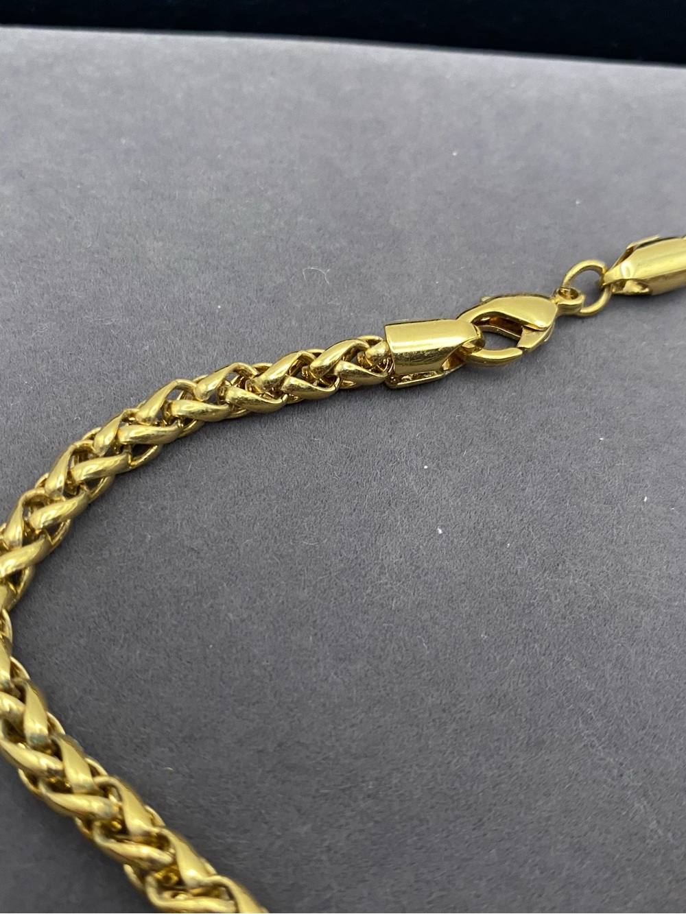 Classic Gold Tone Chunky Rope Chain Necklace with twisted link design - Picture 7 of 11
